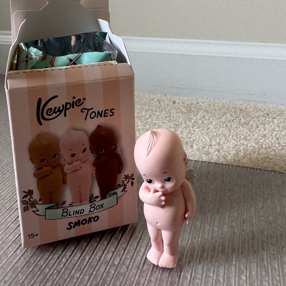 NIB Smoko Kewpie Tones Small Pink Angel Baby Figurine